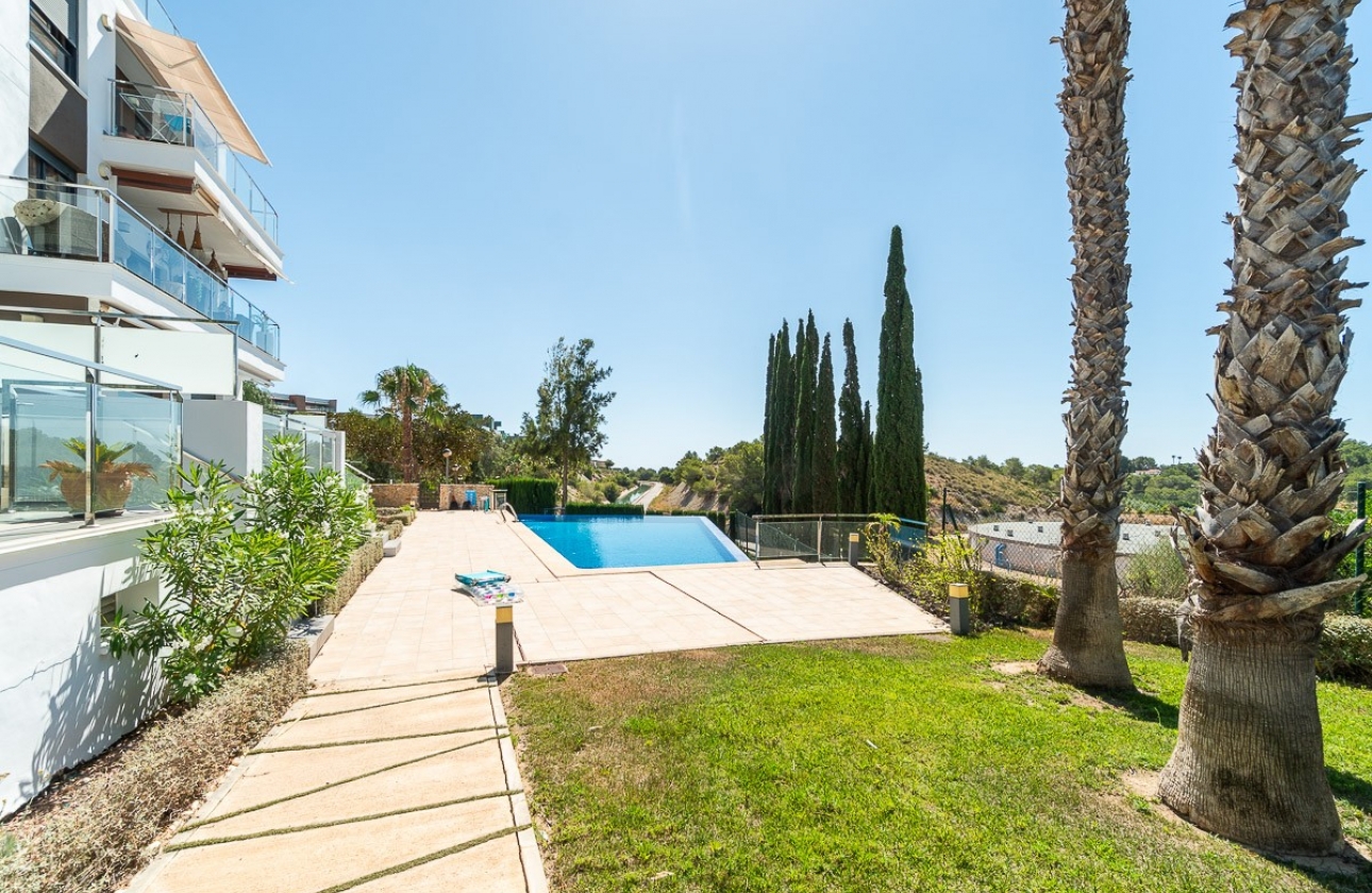 Resale - Apartment / flat - Villamartin - La fuente