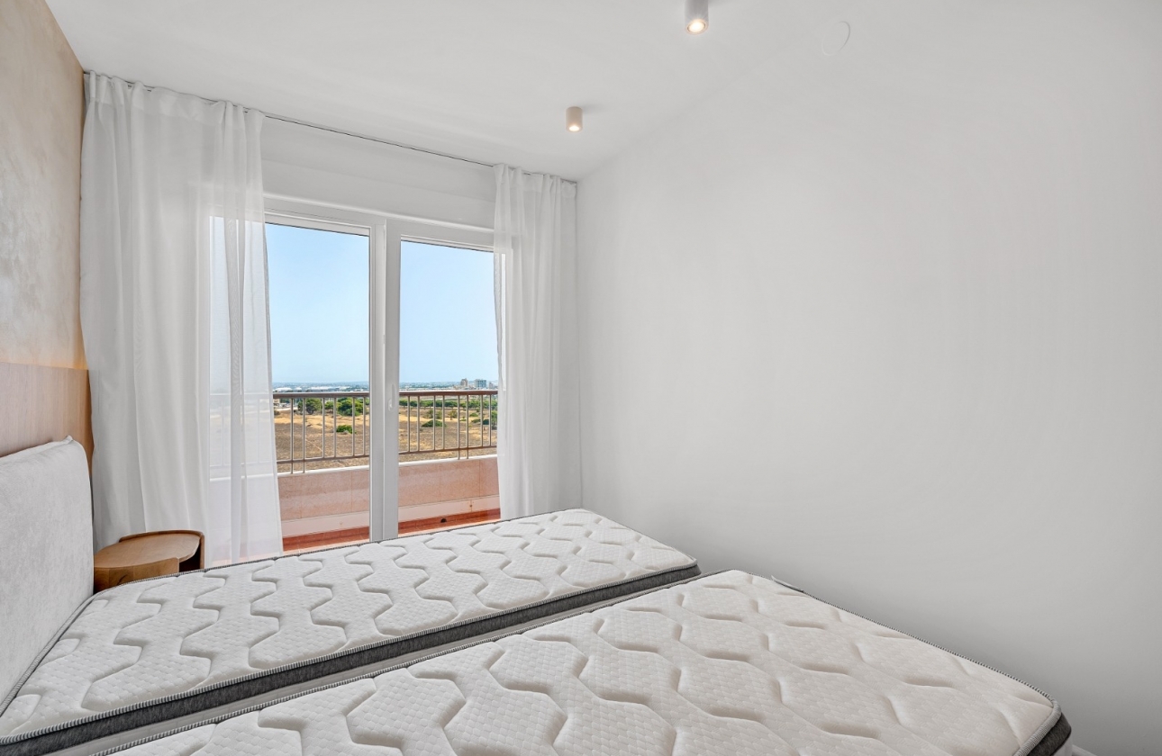 Resale - Apartment / flat - Orihuela Costa - Punta Prima