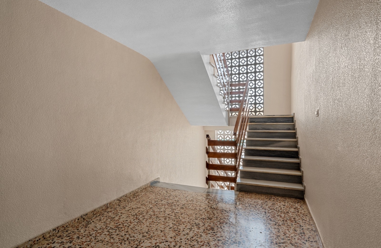 Resale - Apartment / flat - Orihuela Costa - Punta Prima