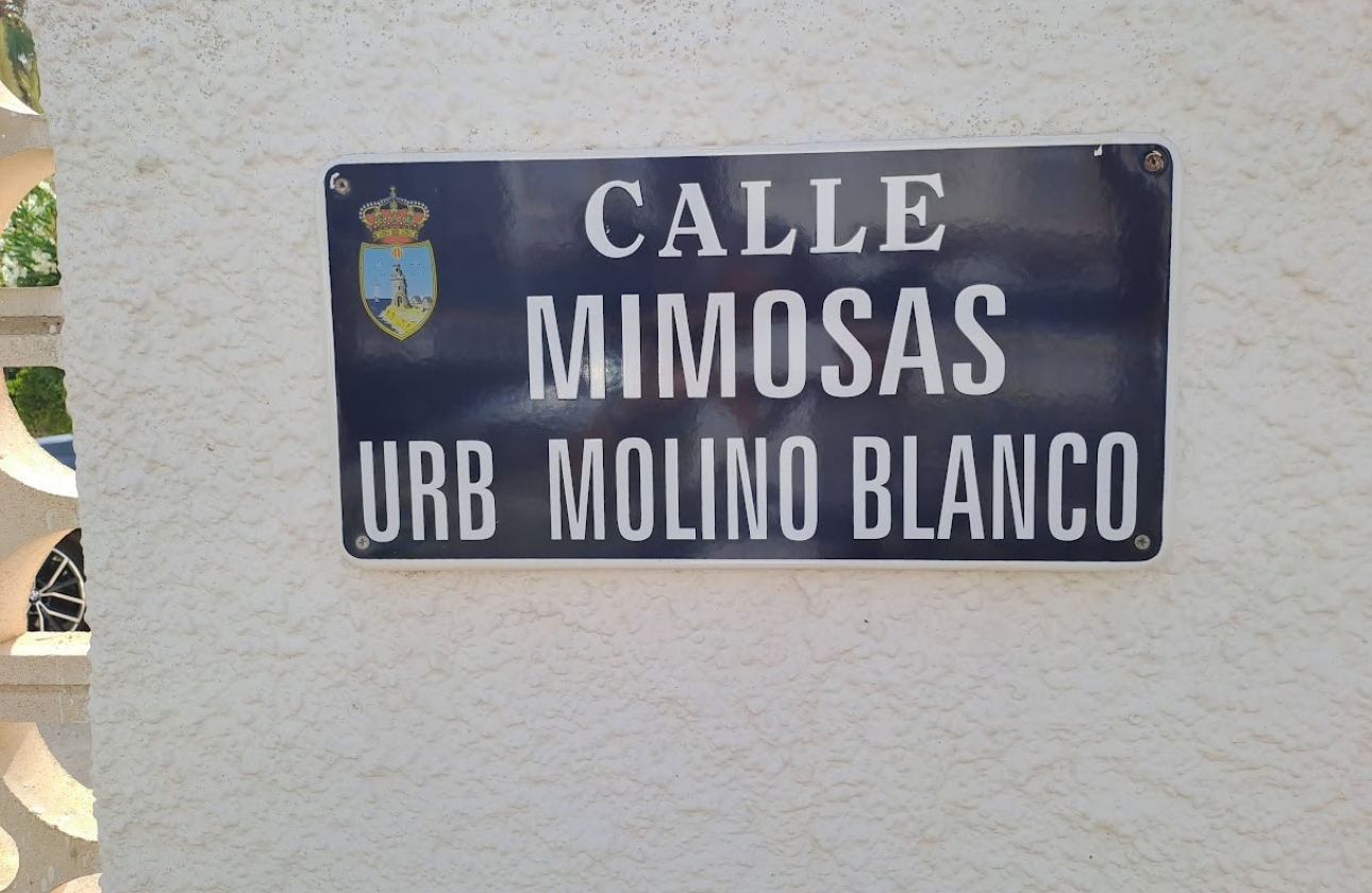 Resale - Apartment / flat - La Mata