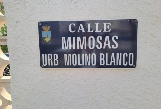 Resale - Apartment / flat - La Mata