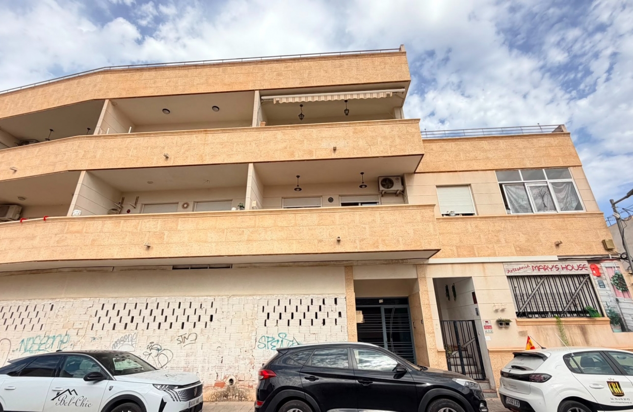 Resale - Apartment / flat - Los Montesinos