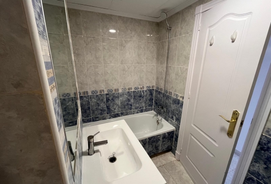 Resale - Apartment / flat - Algorfa - Pueblo