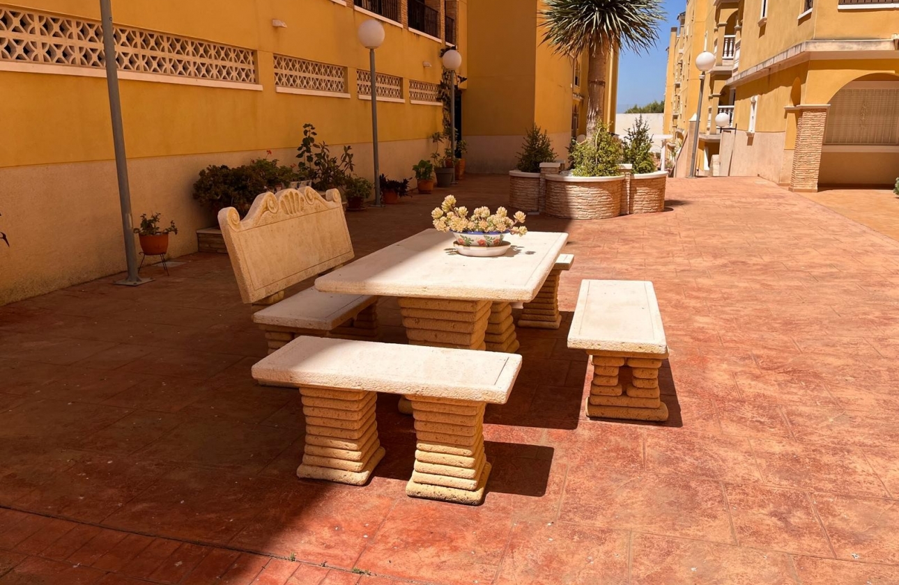 Resale - Apartment / flat - Algorfa - Pueblo
