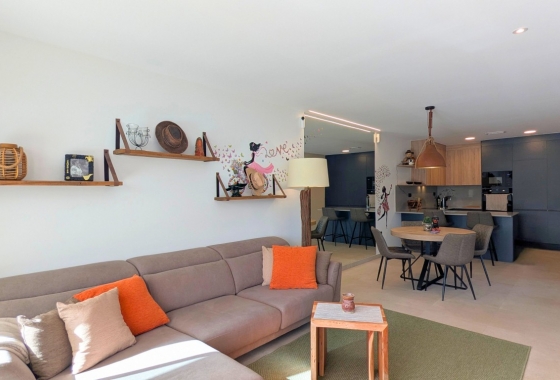 Resale - Apartment / flat - Lo Crispin