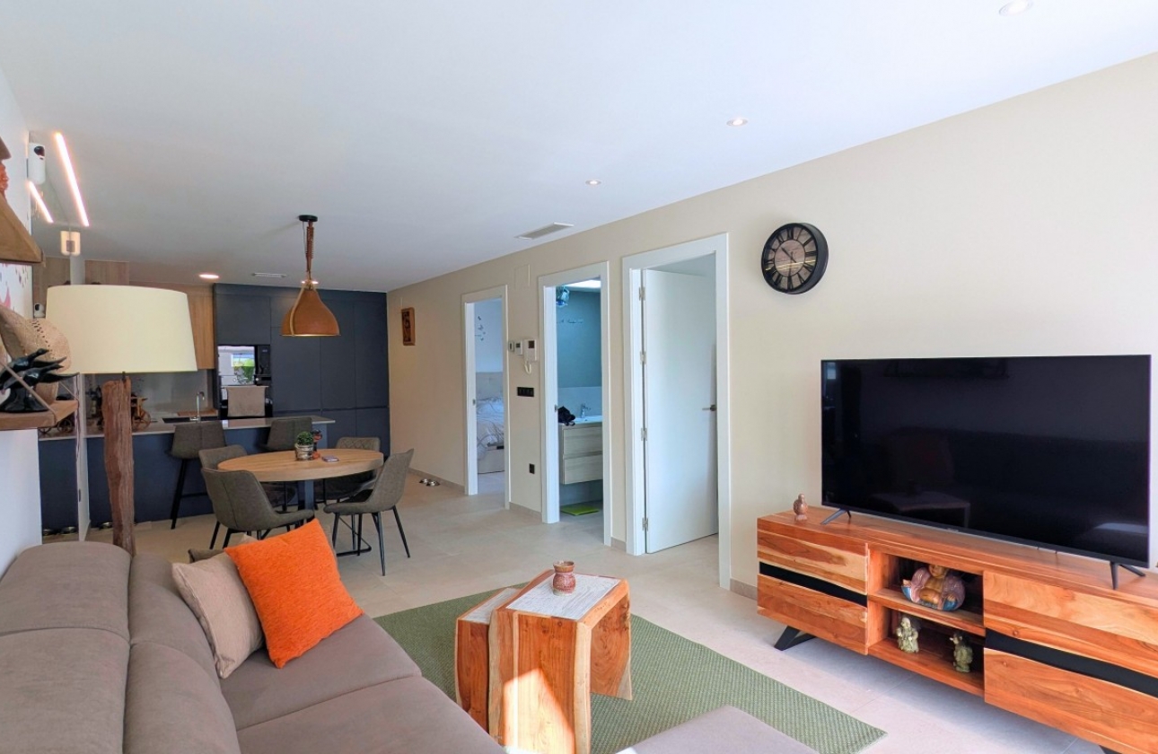 Resale - Apartment / flat - Lo Crispin