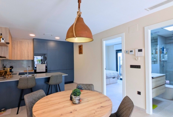 Resale - Apartment / flat - Lo Crispin