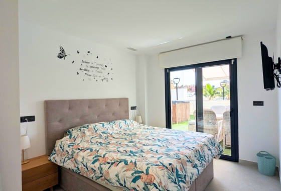 Resale - Apartment / flat - Lo Crispin