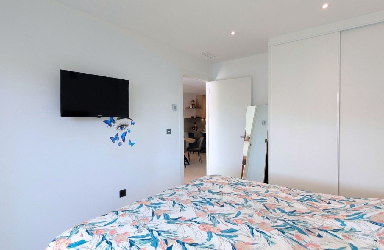 Resale - Apartment / flat - Lo Crispin