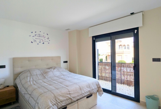 Resale - Apartment / flat - Lo Crispin