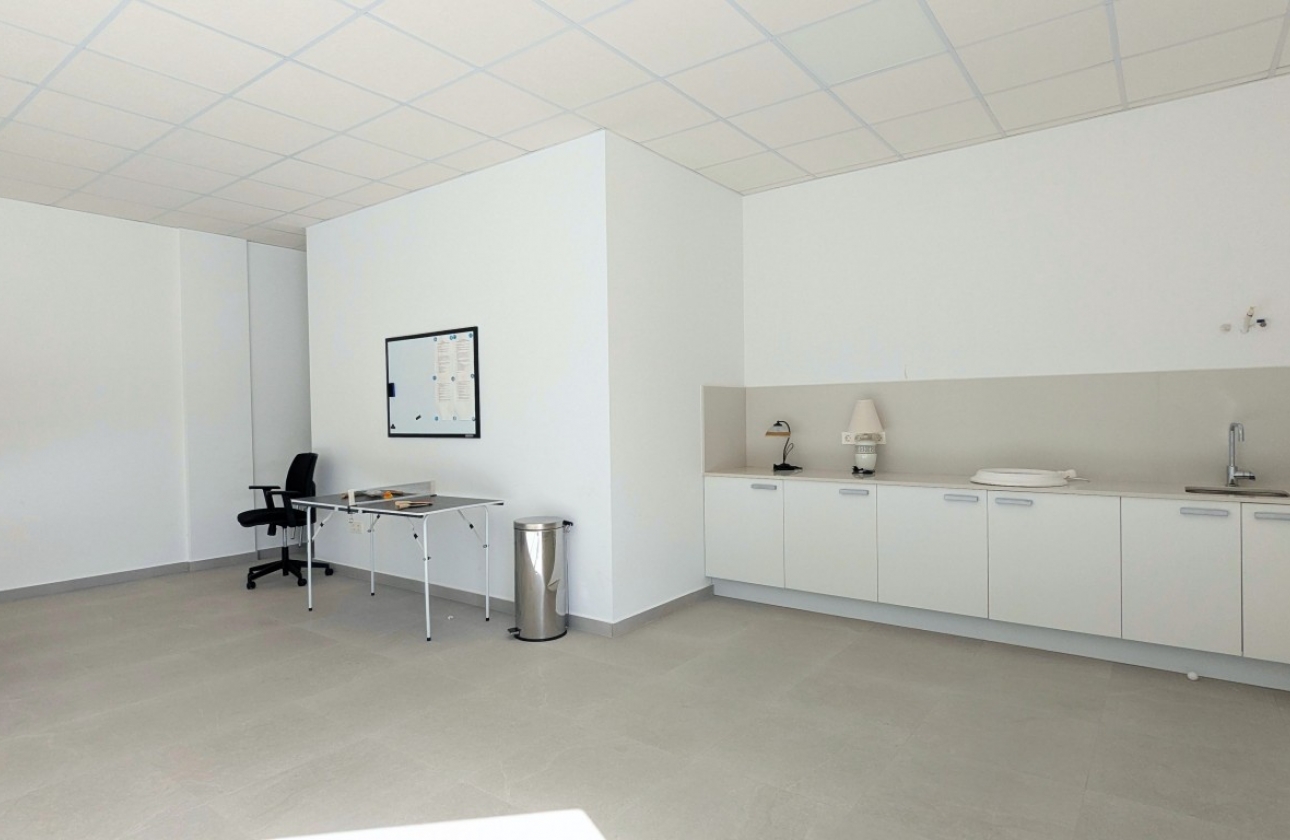 Resale - Apartment / flat - Lo Crispin