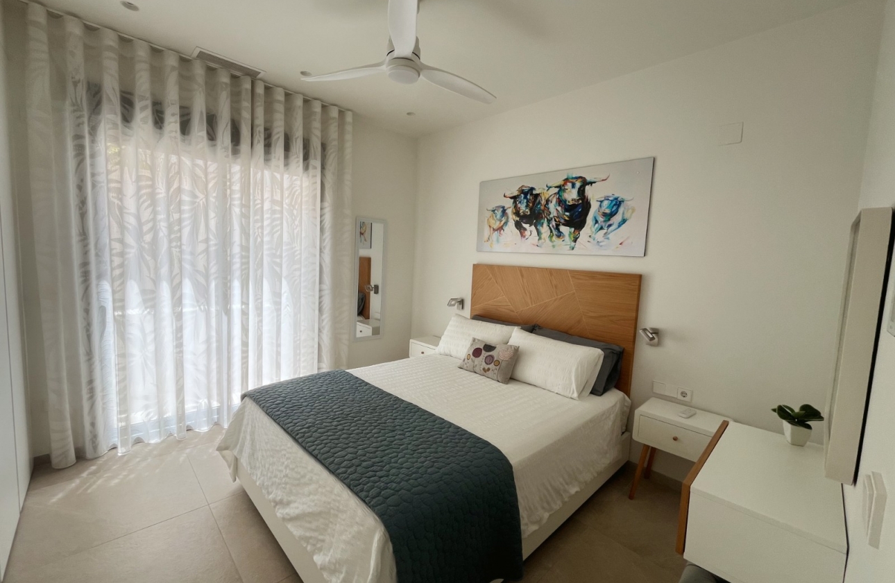 Resale - Villa - Los Montesinos - La Herrada