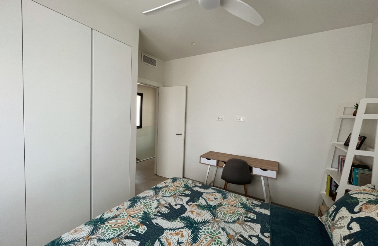 Resale - Villa - Los Montesinos - La Herrada