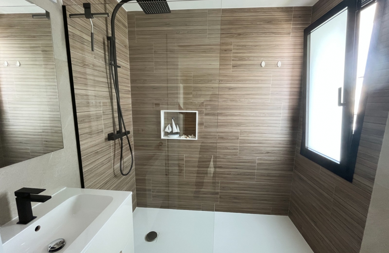 Resale - Villa - Los Montesinos - La Herrada