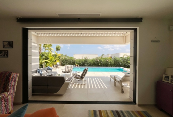 Resale - Villa - Los Montesinos - La Herrada