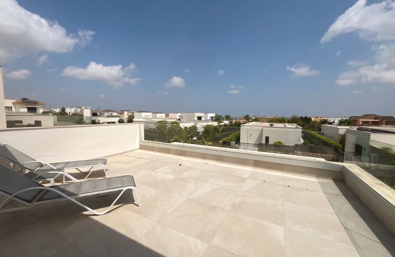 Resale - Villa - Los Montesinos - La Herrada