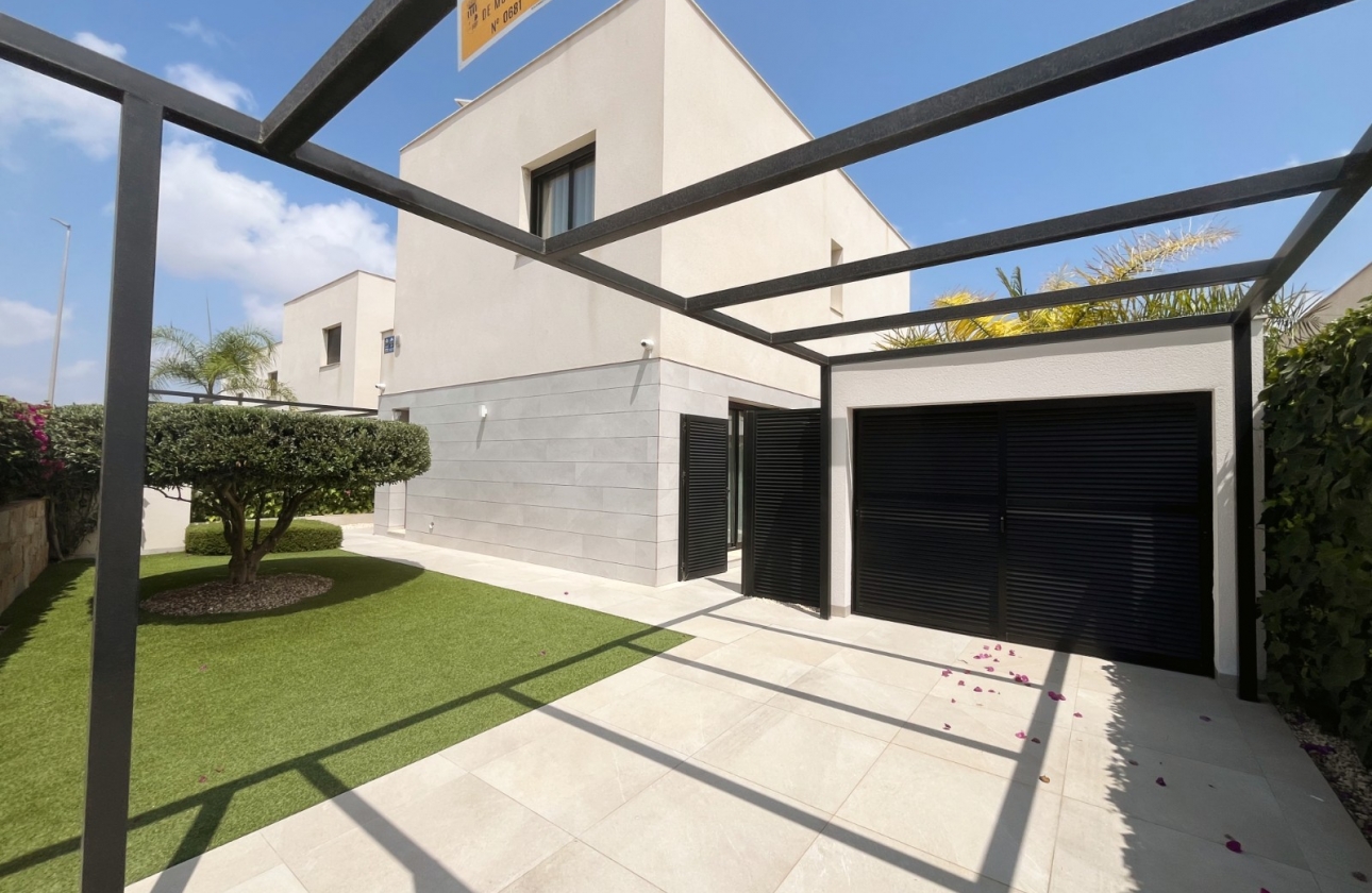 Resale - Villa - Los Montesinos - La Herrada