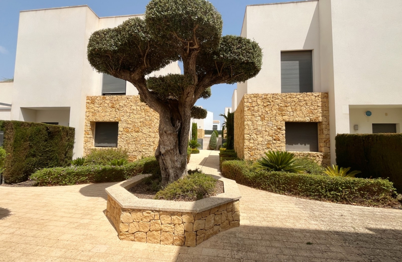 Resale - Villa - Ciudad Quesada - Pueblo Bravo