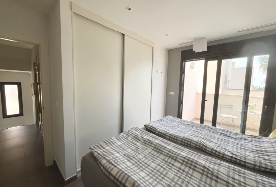 Resale - Villa - Ciudad Quesada - Pueblo Bravo