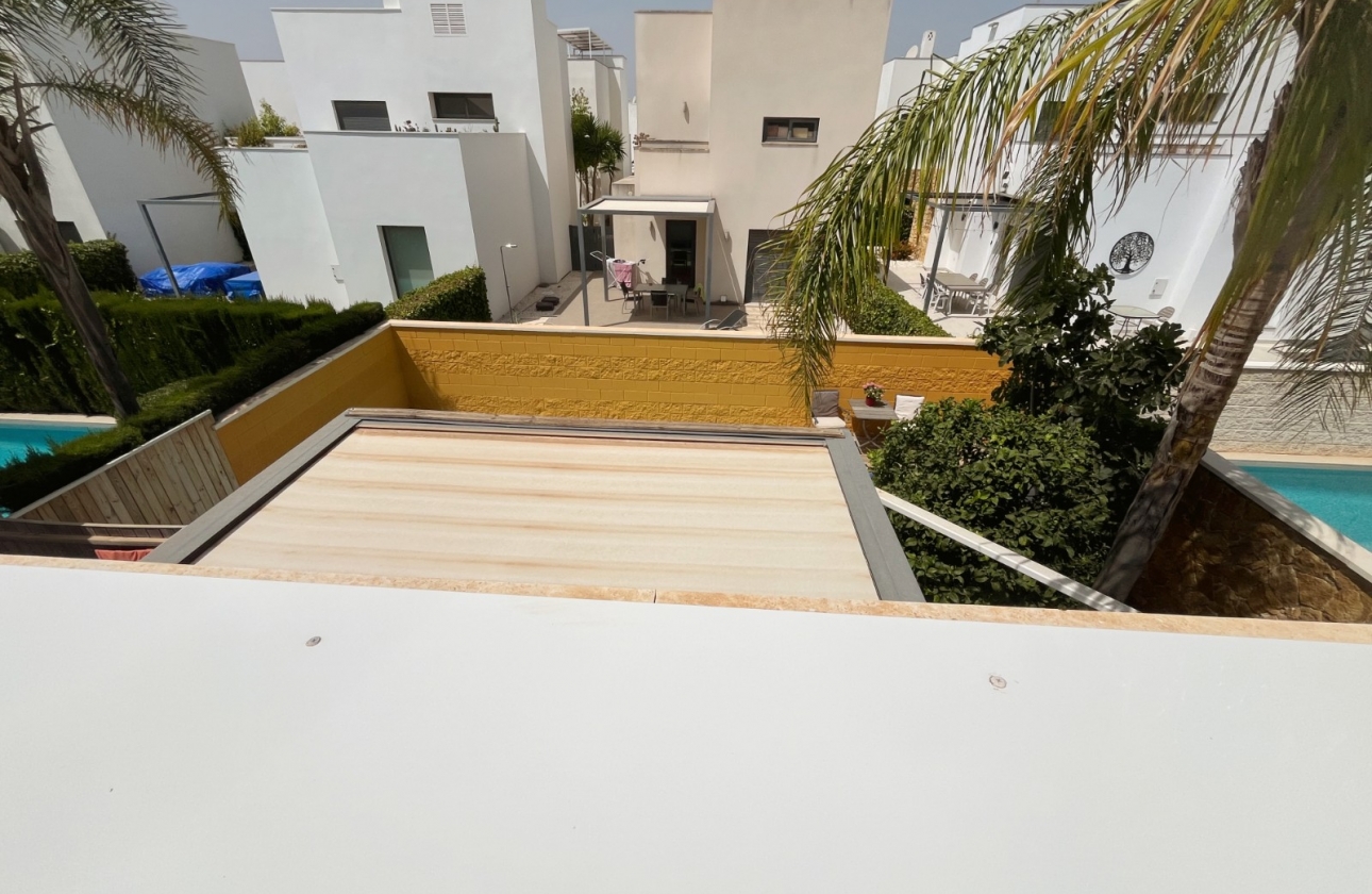 Resale - Villa - Ciudad Quesada - Pueblo Bravo