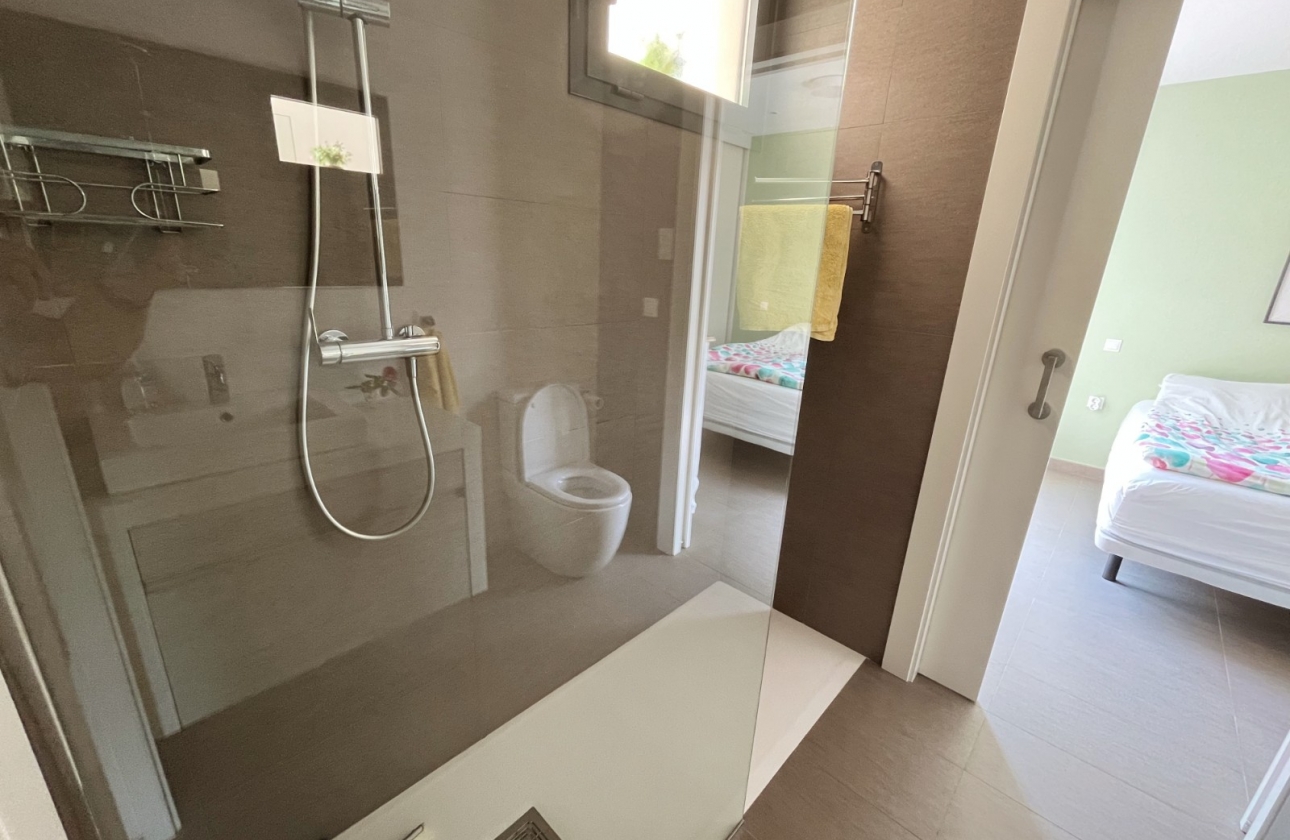 Resale - Villa - Ciudad Quesada - Pueblo Bravo