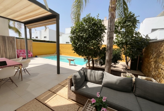Resale - Villa - Ciudad Quesada - Pueblo Bravo