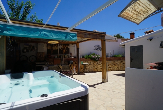 Resale - Villa - Moraira - La Sabatera