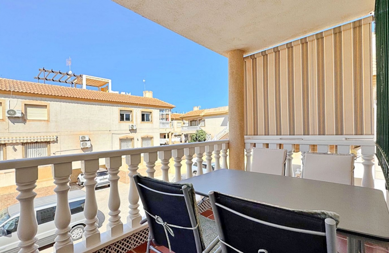 Wiederverkauf - Wohnung - Orihuela Costa - La Zenia