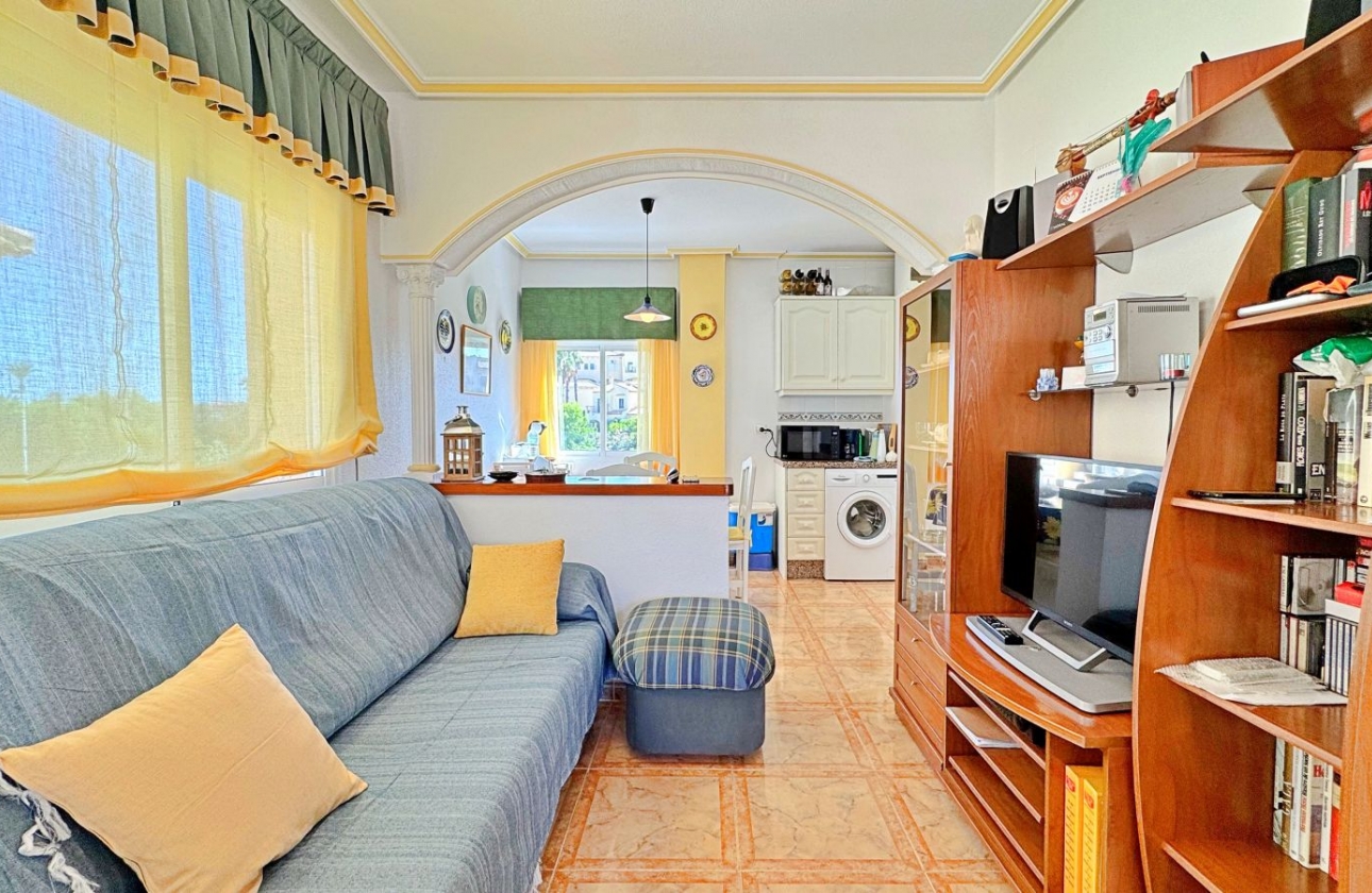 Wiederverkauf - Wohnung - Orihuela Costa - La Zenia