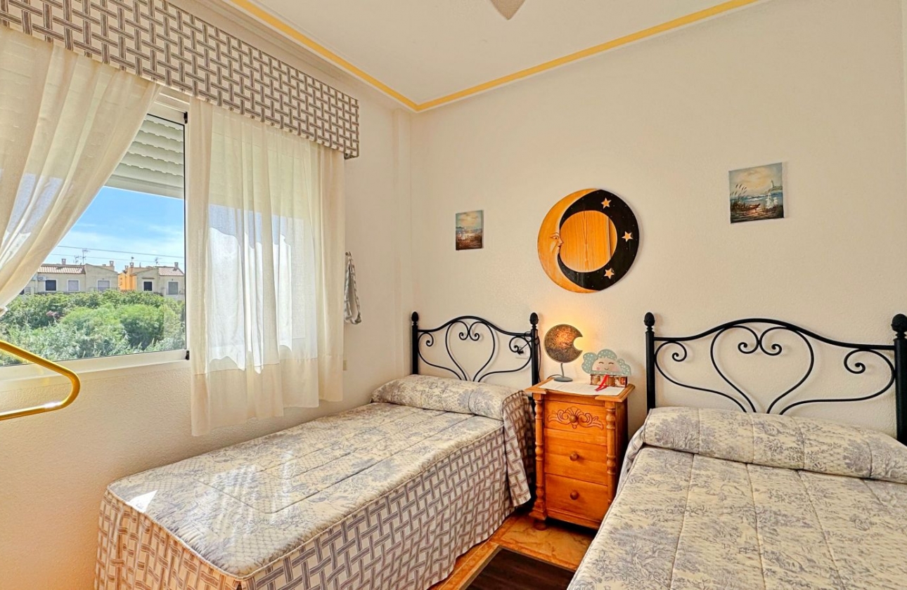 Wiederverkauf - Wohnung - Orihuela Costa - La Zenia