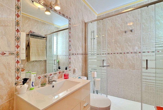 Wiederverkauf - Wohnung - Orihuela Costa - La Zenia