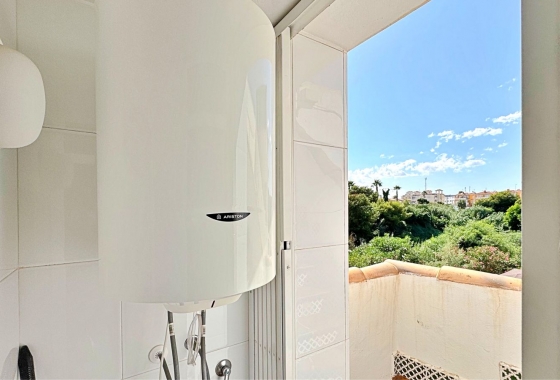 Wiederverkauf - Wohnung - Orihuela Costa - La Zenia