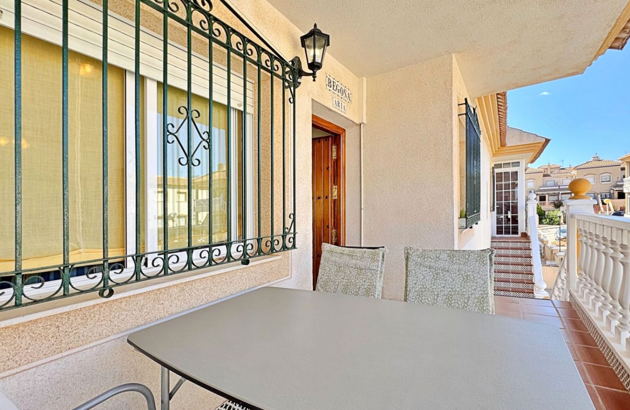 Wiederverkauf - Wohnung - Orihuela Costa - La Zenia