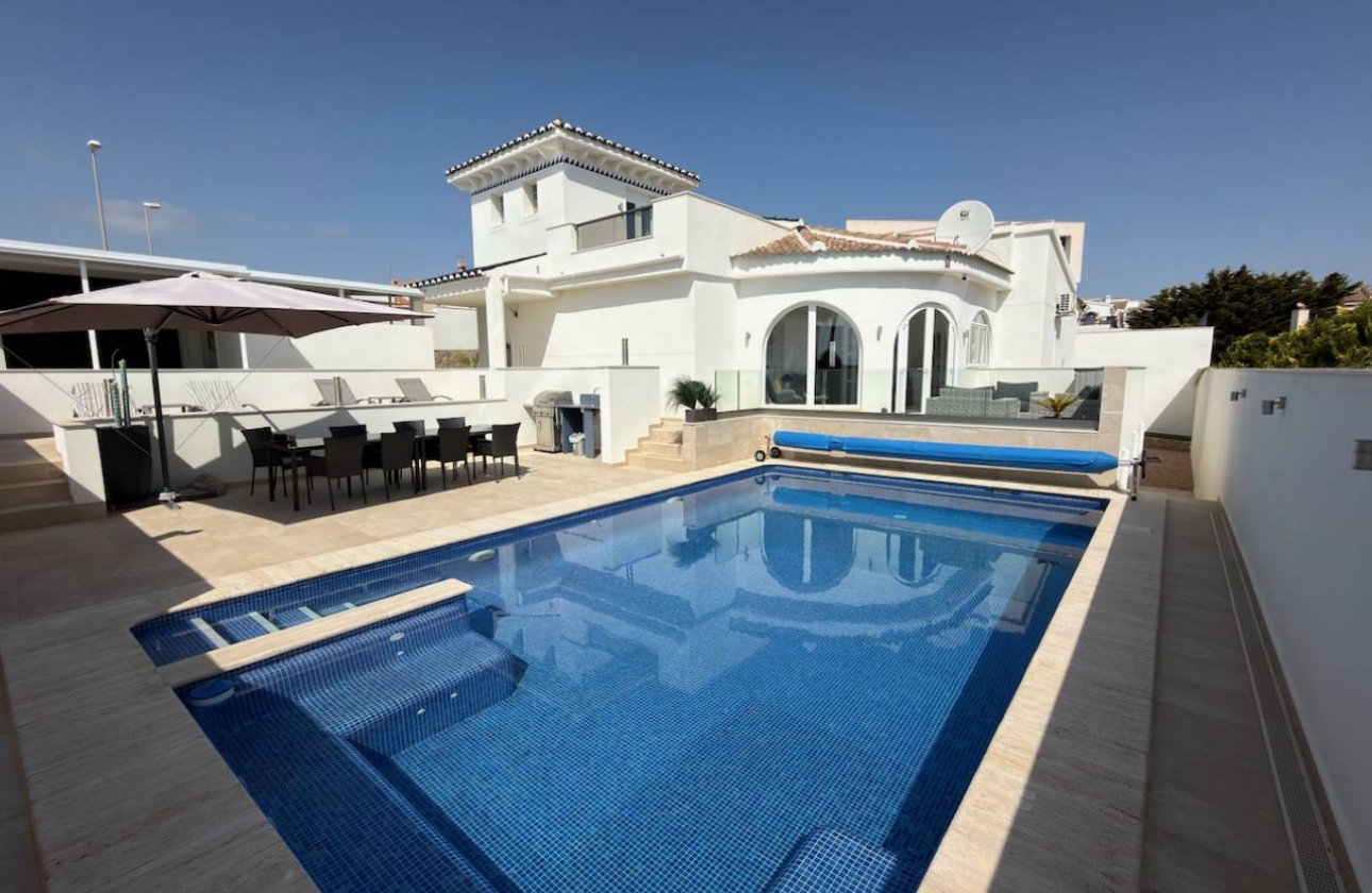 Resale - Villa - Ciudad Quesada - Central Quesada