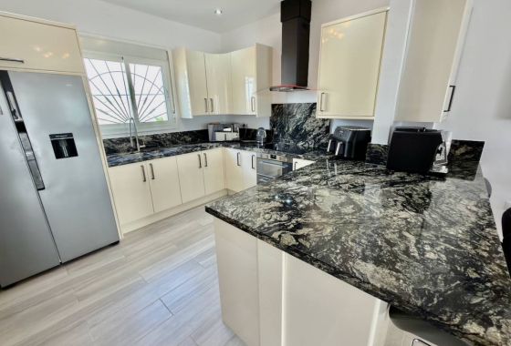 Resale - Villa - Ciudad Quesada - Central Quesada