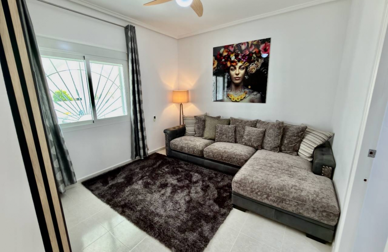 Resale - Villa - Ciudad Quesada - Central Quesada