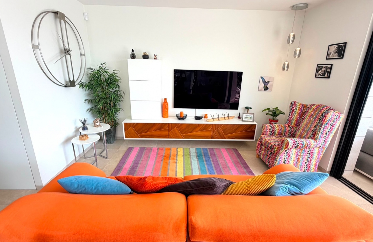 Resale - Villa - Los Montesinos - Los Montesinos - Urb. La Herrada