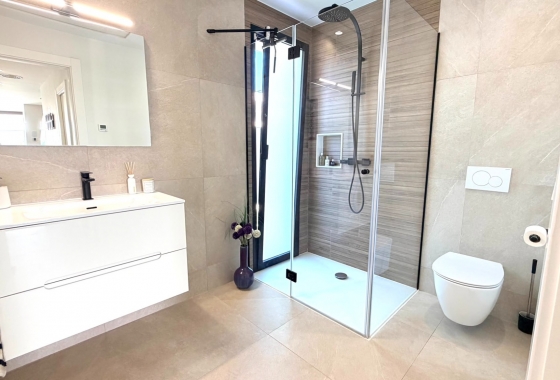 Resale - Villa - Los Montesinos - Los Montesinos - Urb. La Herrada