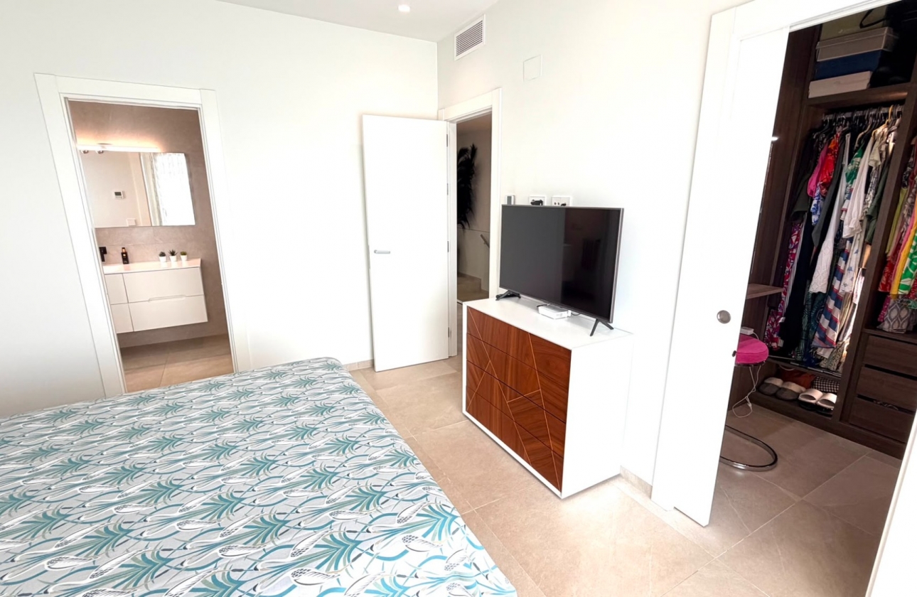 Resale - Villa - Los Montesinos - Los Montesinos - Urb. La Herrada