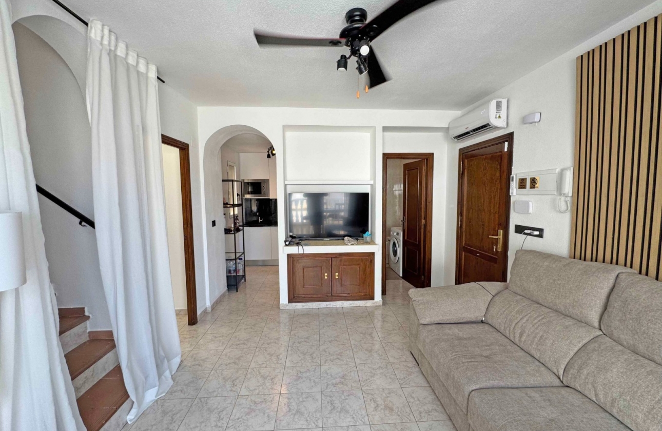 Resale - Apartment / flat - Torrevieja - La Mata