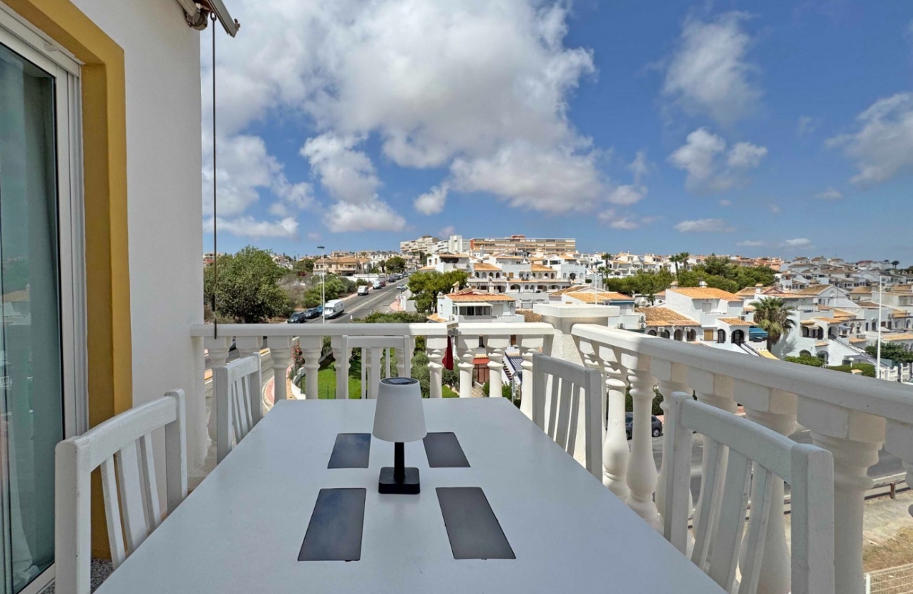 Resale - Apartment / flat - Torrevieja - La Mata