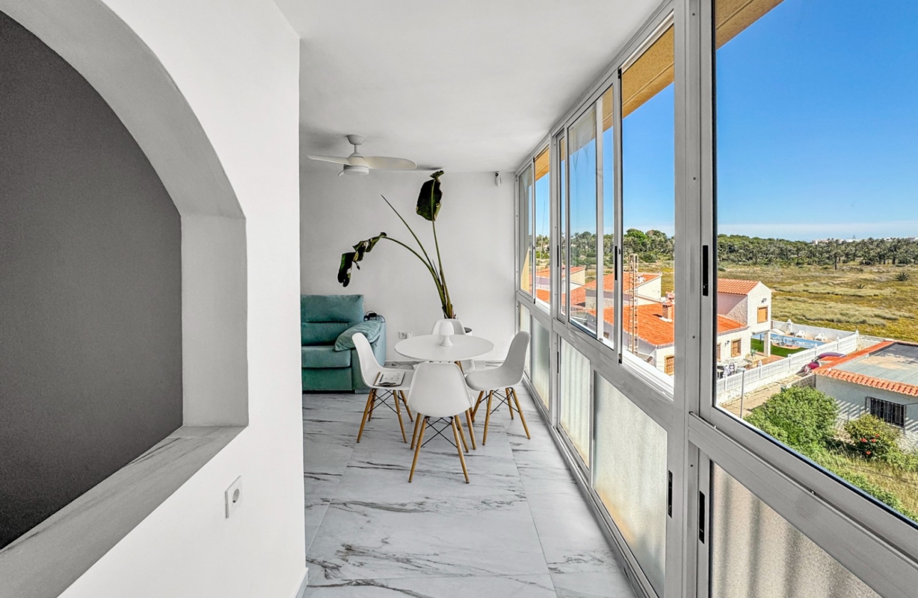 Resale - Apartment / flat - Orihuela Costa - Punta Prima