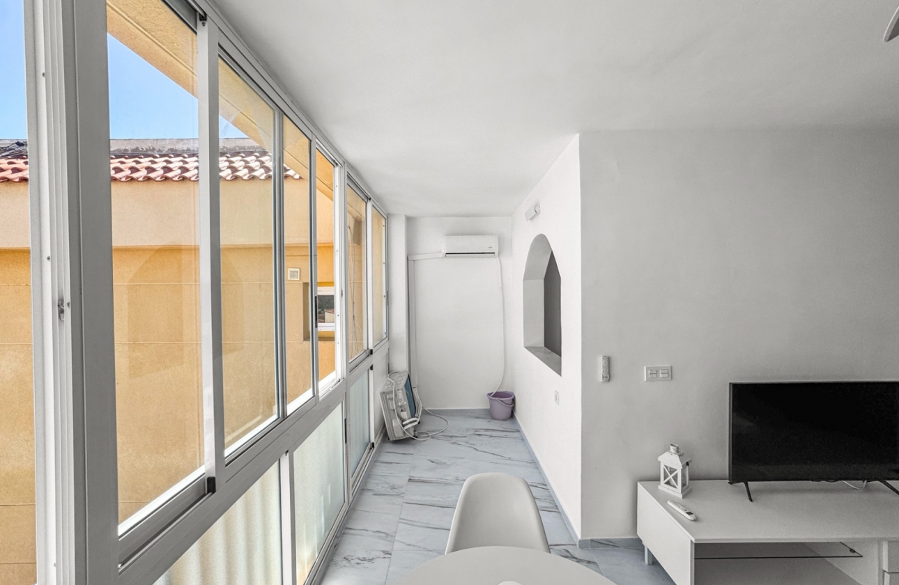 Resale - Apartment / flat - Orihuela Costa - Punta Prima