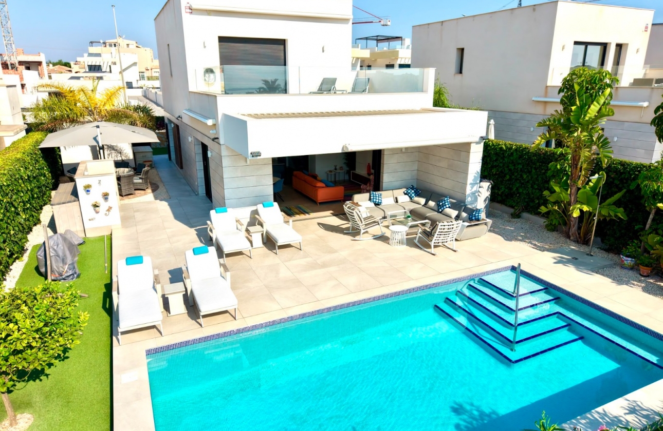 Wiederverkauf - Villa - Los Montesinos - La Herrada