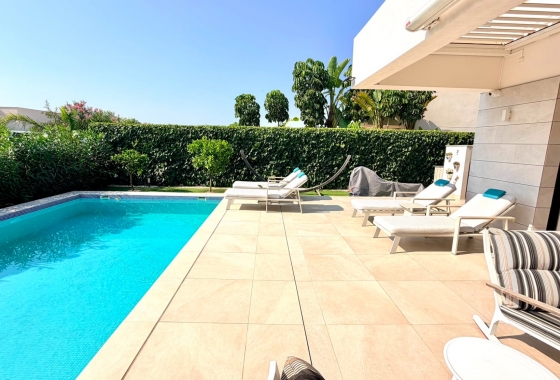 Wiederverkauf - Villa - Los Montesinos - La Herrada