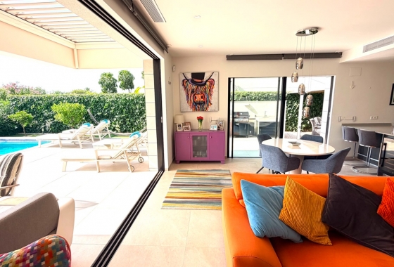 Wiederverkauf - Villa - Los Montesinos - La Herrada