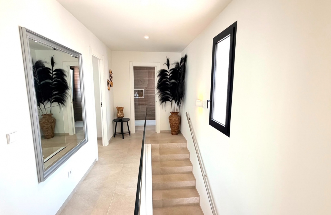 Wiederverkauf - Villa - Los Montesinos - La Herrada