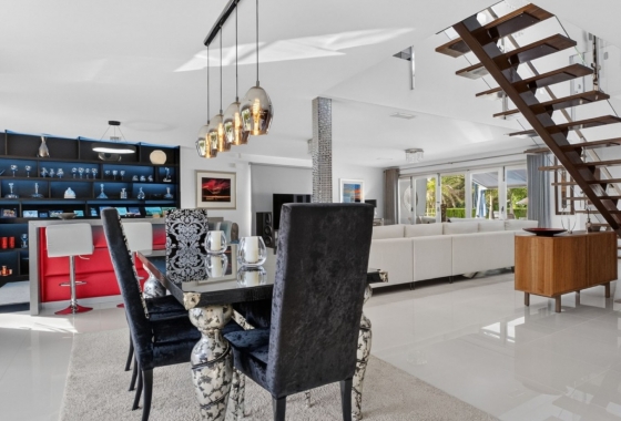 Resale - Villa - Pinar de Campoverde