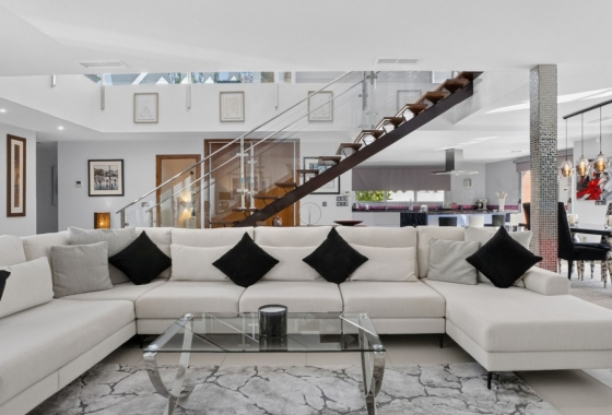 Resale - Villa - Pinar de Campoverde