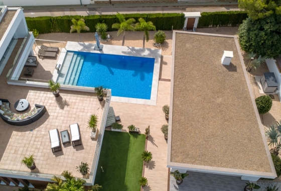 Resale - Villa - Pinar de Campoverde